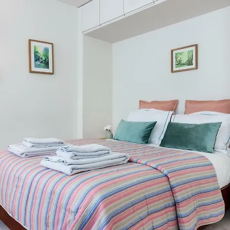 Апартаменты Formosa Flats